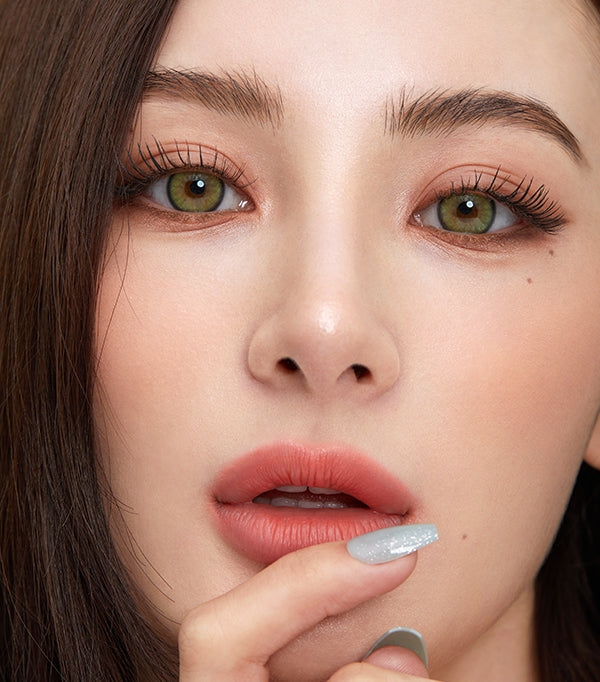 مورينز – عدسات لاصقة بلون الزيتون الرمادي